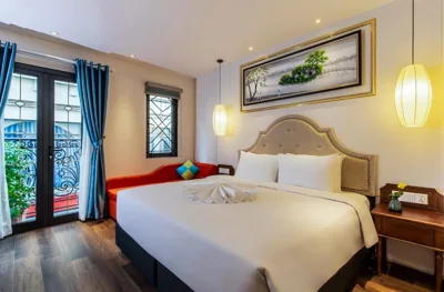带阳台 Junior Suite — Hanoi Central Hotel & Residences